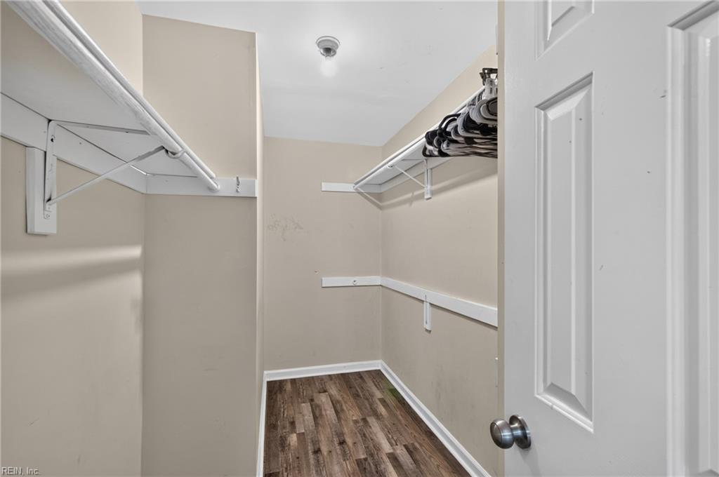 216 Admiral Ct Property Photo 30