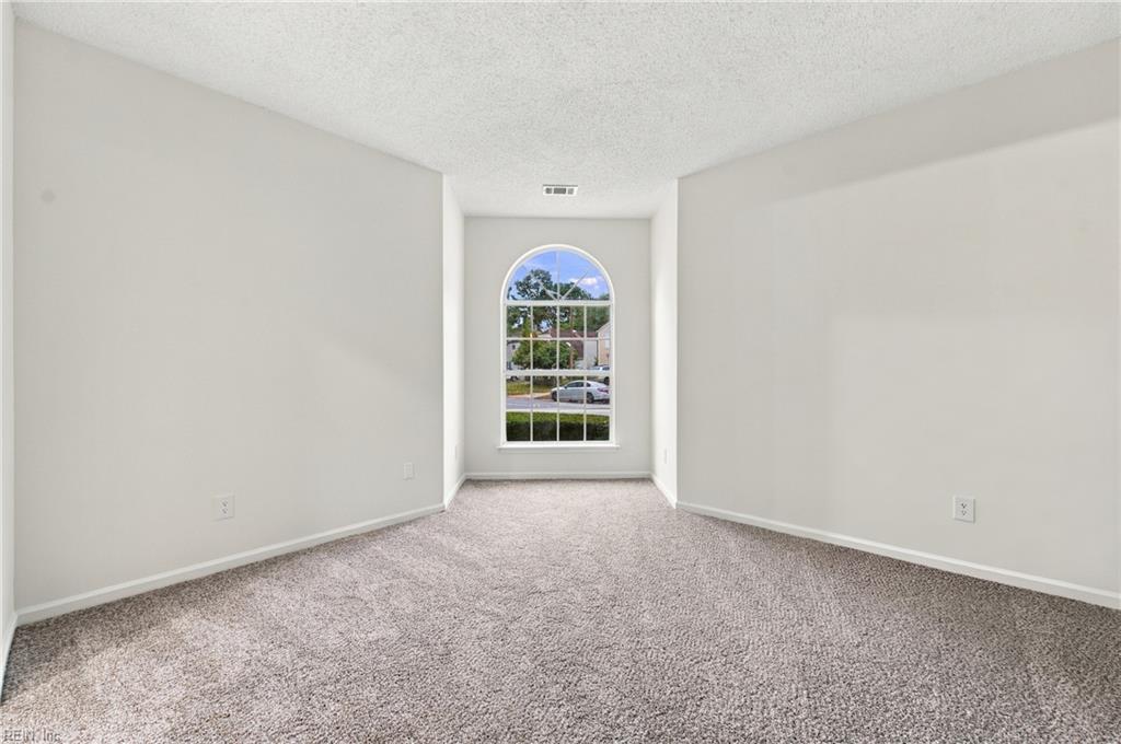 758 Harbor Springs Trl Property Photo 23