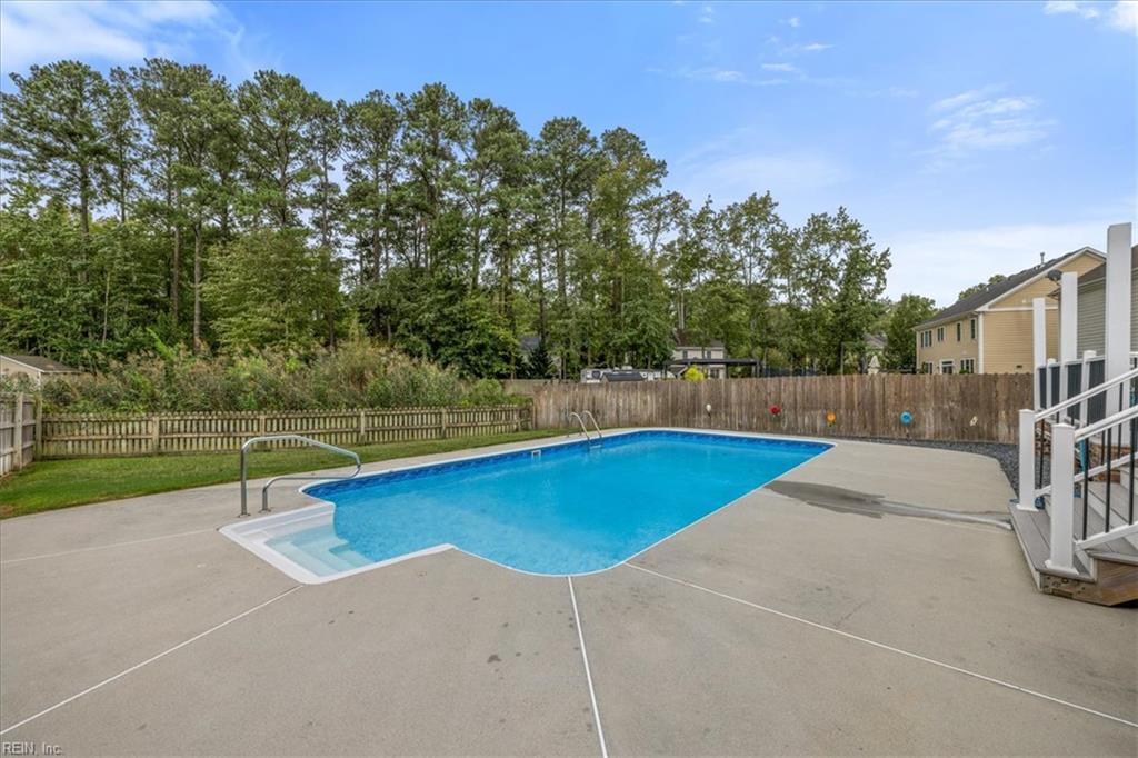 1817 Chloe Ln Property Photo 40