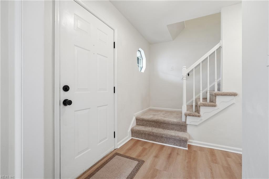997 Maitland Dr Property Photo 3
