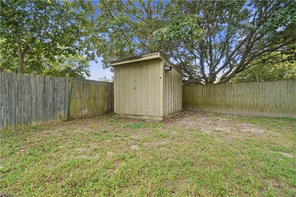 997 Maitland Dr Property Photo 27