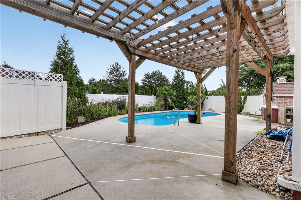 2205 Olmstead Ln Property Photo 11