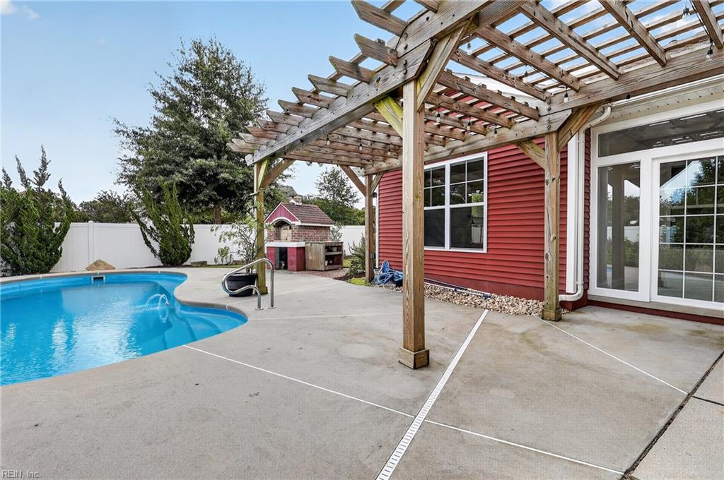 2205 Olmstead Ln Property Photo 12
