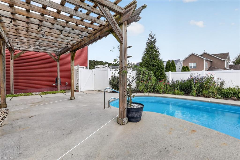 2205 Olmstead Ln Property Photo 13