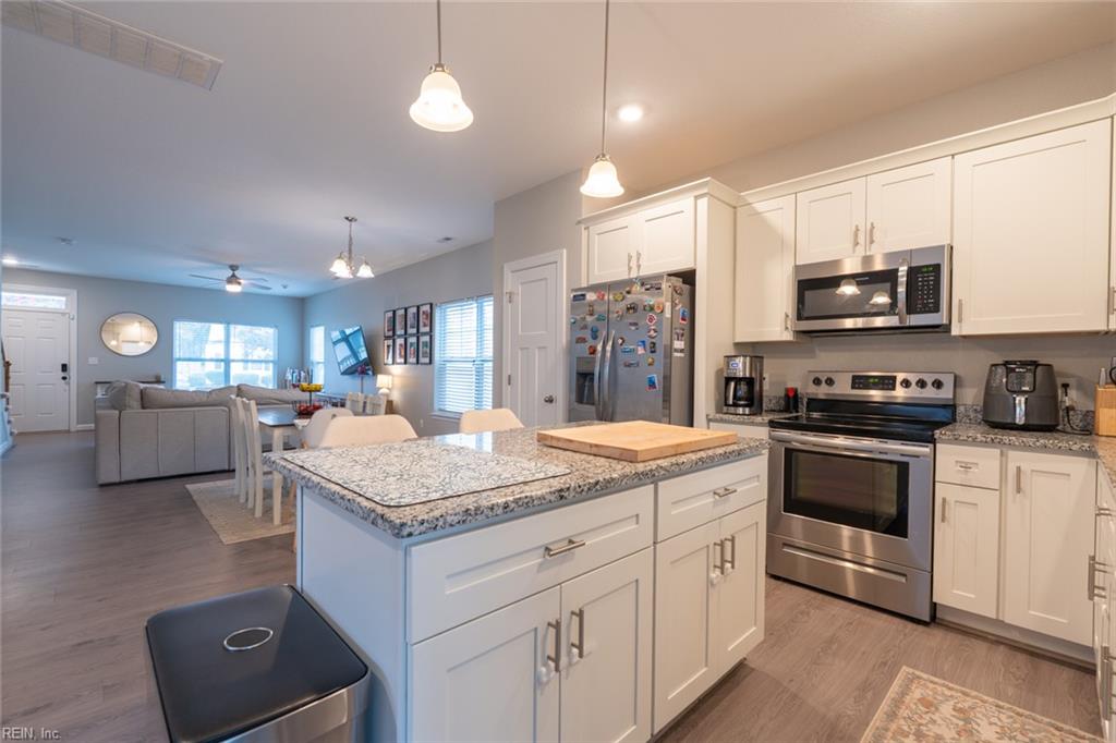 142 Filbert St Property Photo 17