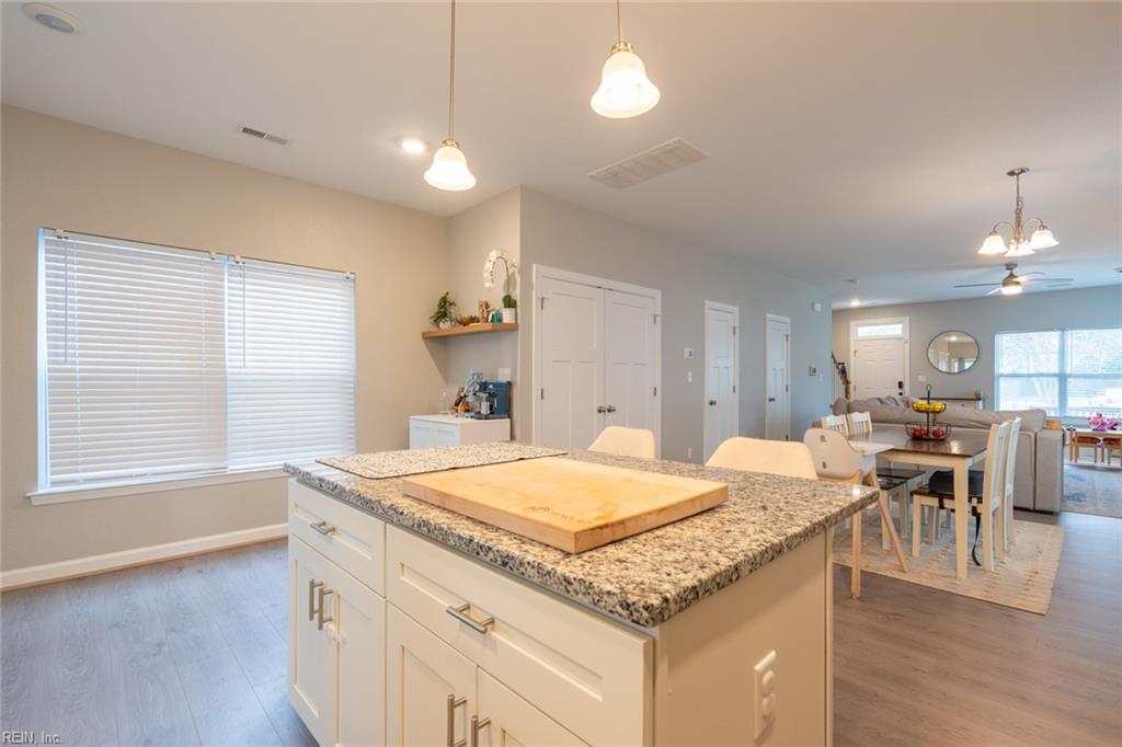 142 Filbert St Property Photo 18