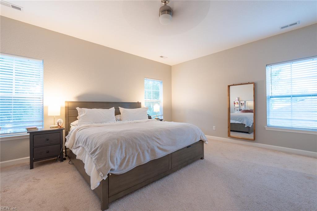 142 Filbert St Property Photo 42