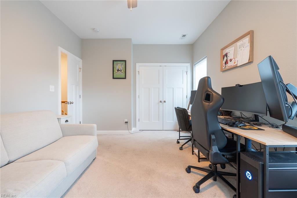 142 Filbert St Property Photo 47
