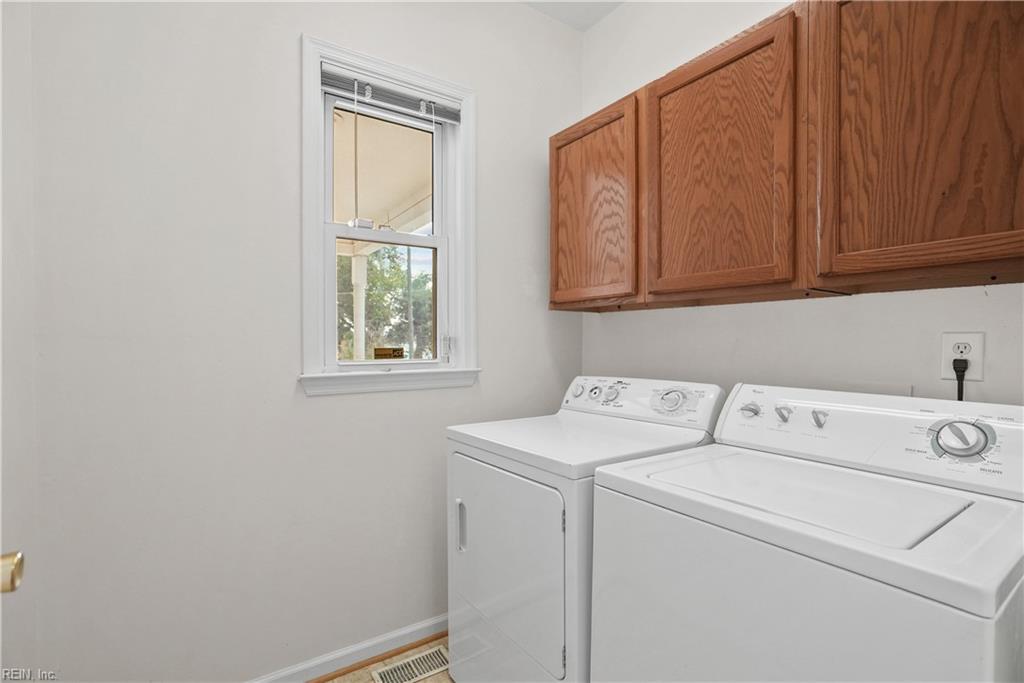 2112 Pretty Lake Ave Property Photo 25