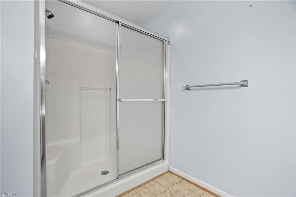 2112 Pretty Lake Ave Property Photo 39