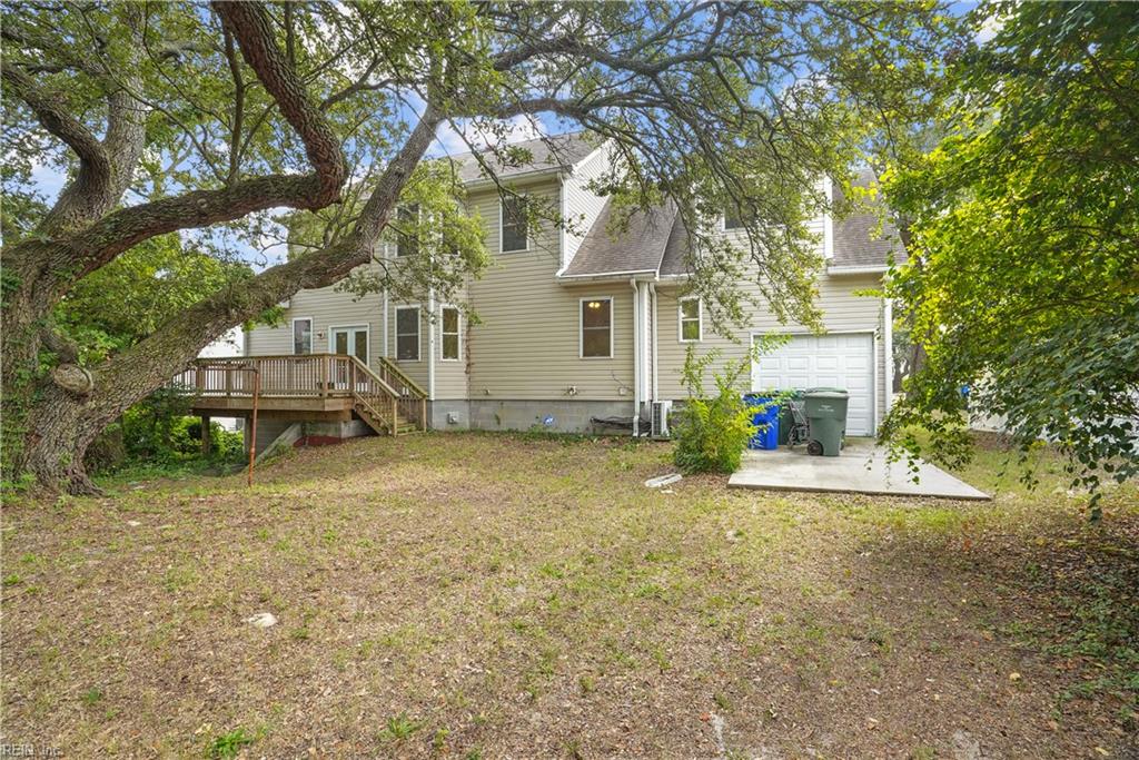 2112 Pretty Lake Ave Property Photo 41
