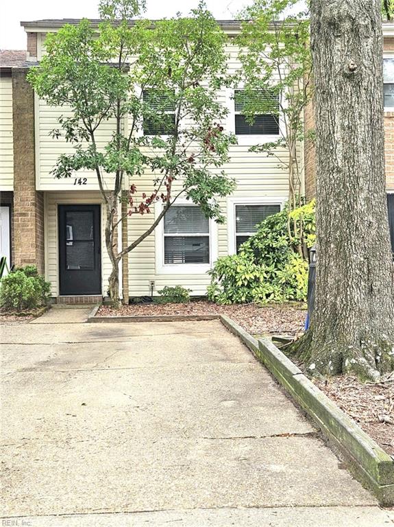 142 Tower DR Property Photo 1