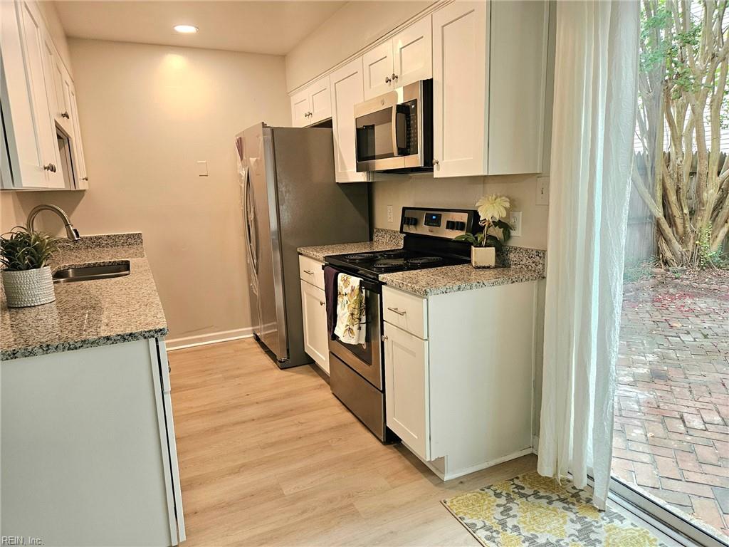 142 Tower Dr Property Photo 6