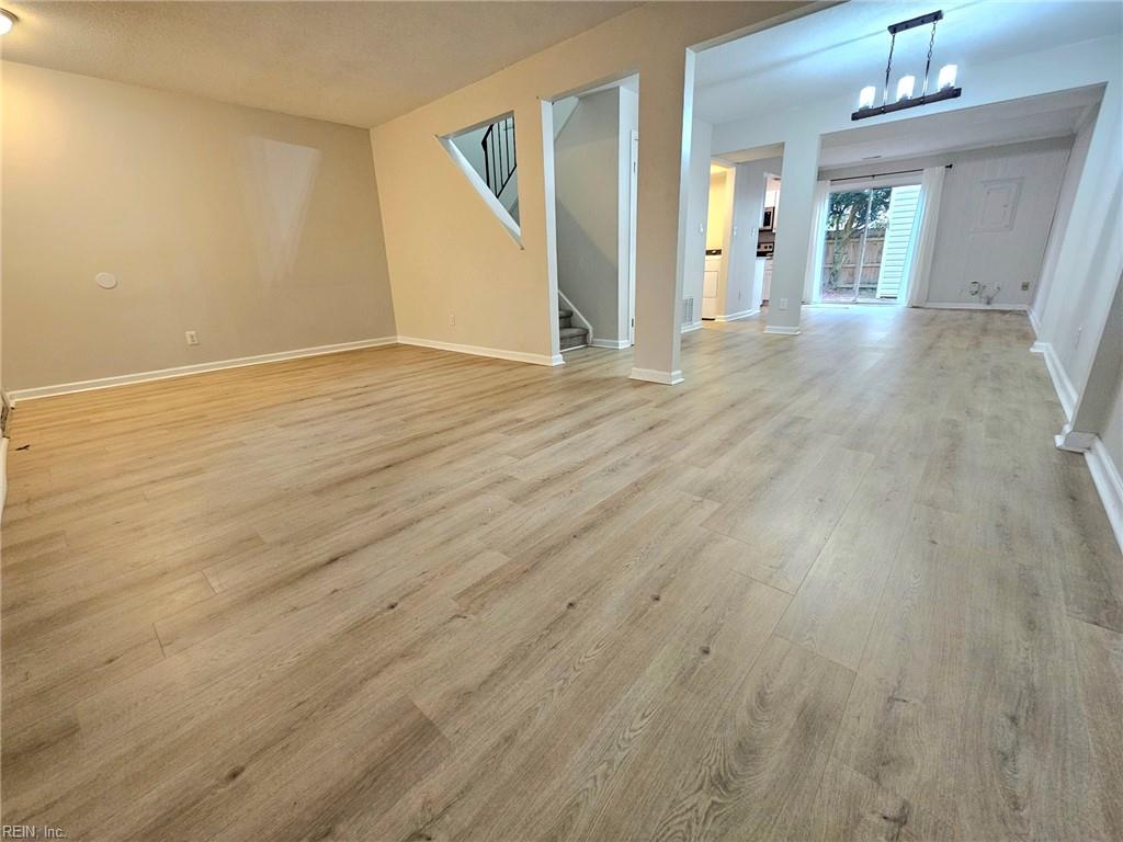 142 Tower Dr Property Photo 8