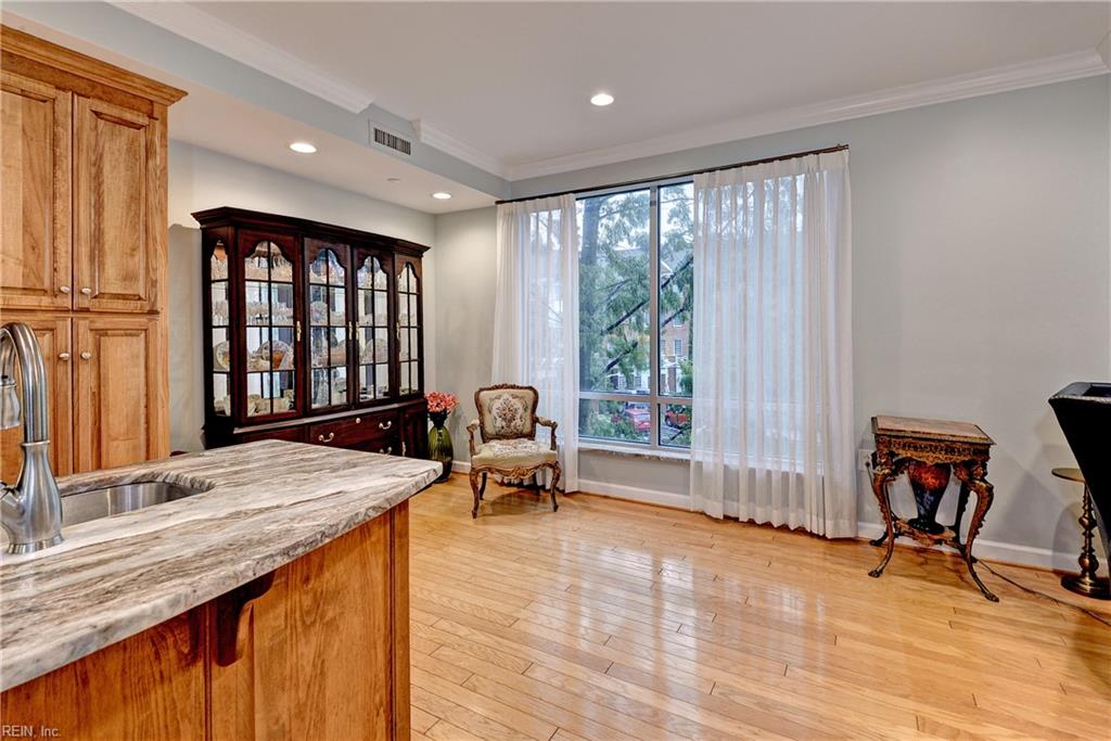2209 William Styron Sq S Property Photo 17