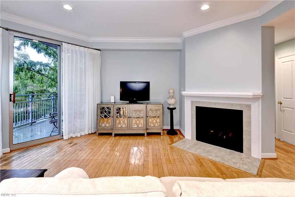 2209 William Styron Sq S Property Photo 18