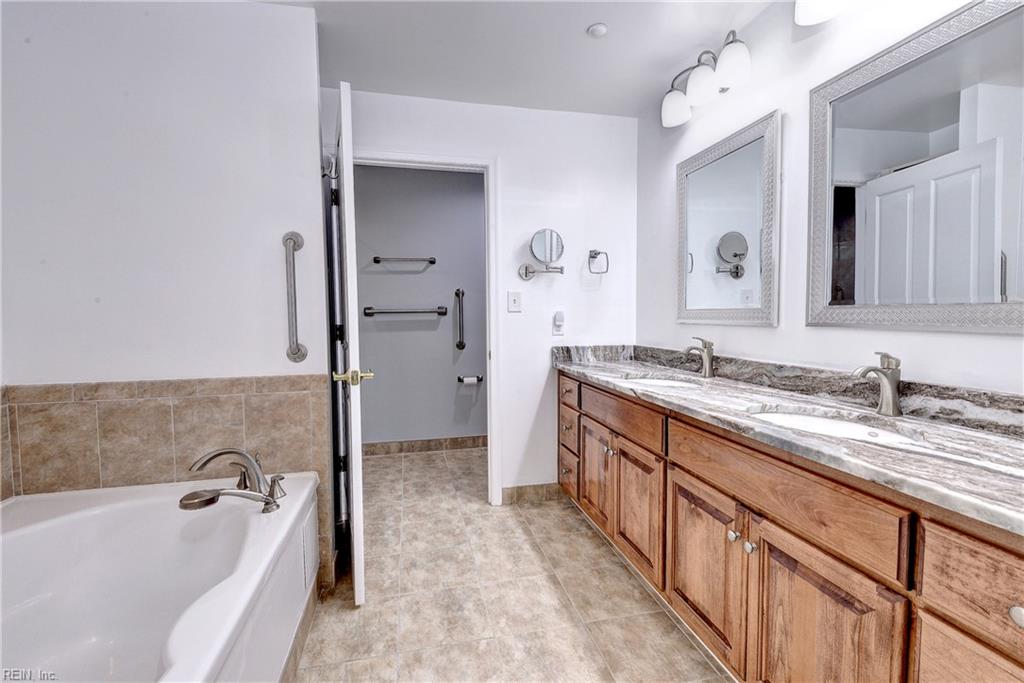 2209 William Styron Sq S Property Photo 25