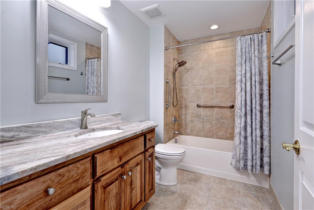 2209 William Styron Sq S Property Photo 29