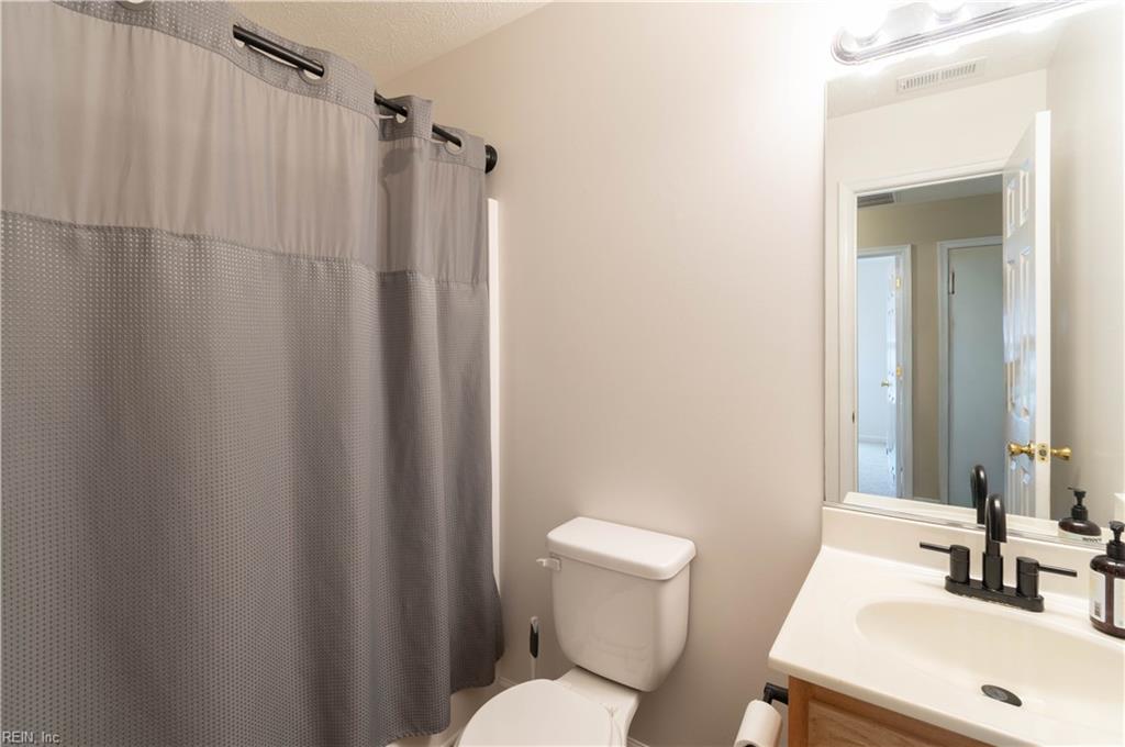 106 Williams St Property Photo 18
