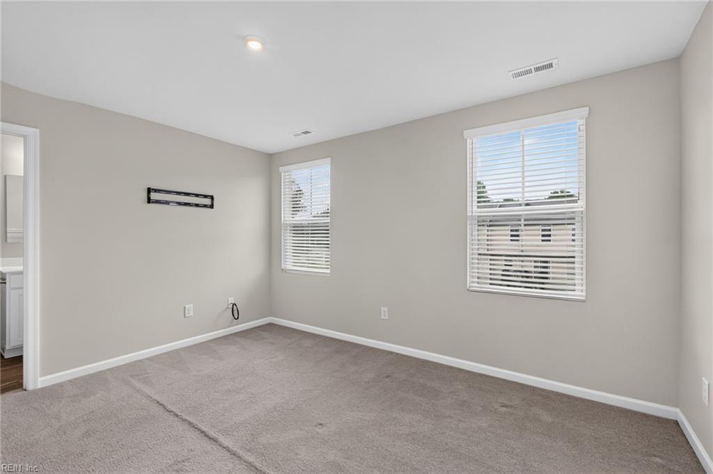 2027 Petersen Way Property Photo 11