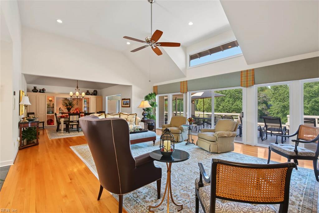 137 Roger Smith Property Photo 8