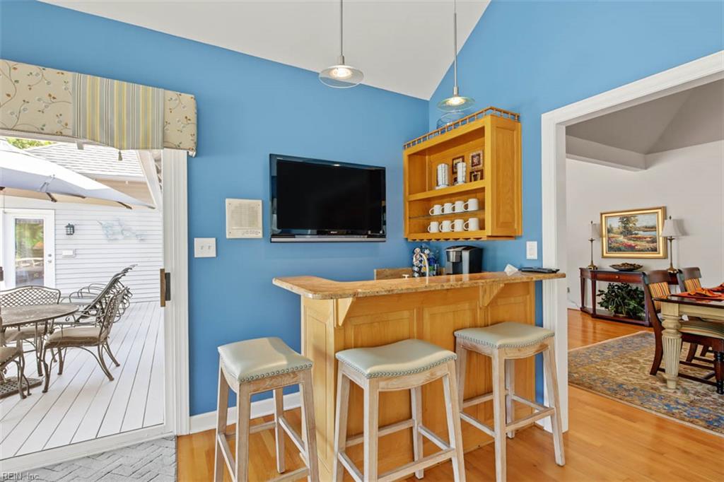 137 Roger Smith Property Photo 15