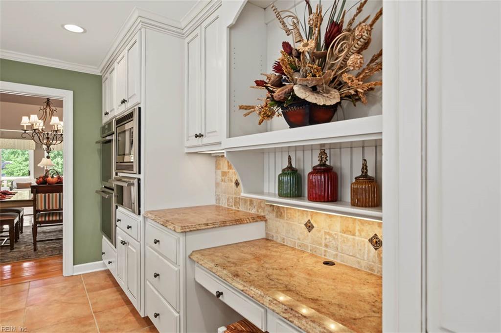 137 Roger Smith Property Photo 21