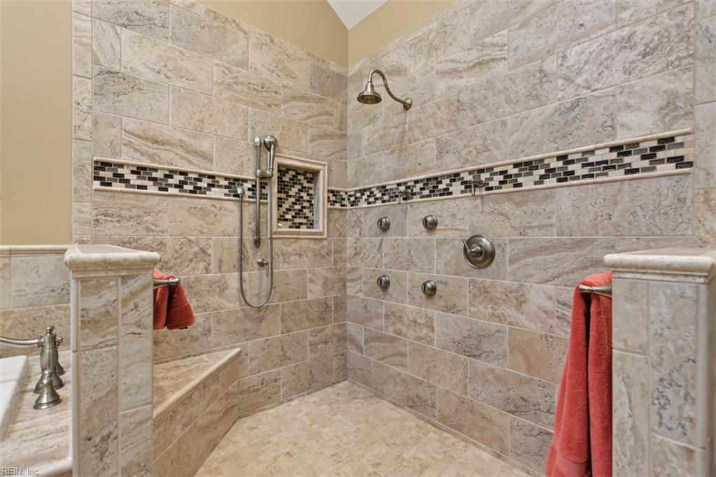 137 Roger Smith Property Photo 37