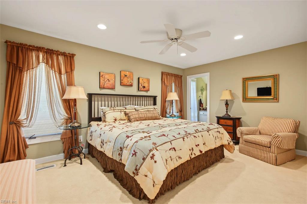 137 Roger Smith Property Photo 38