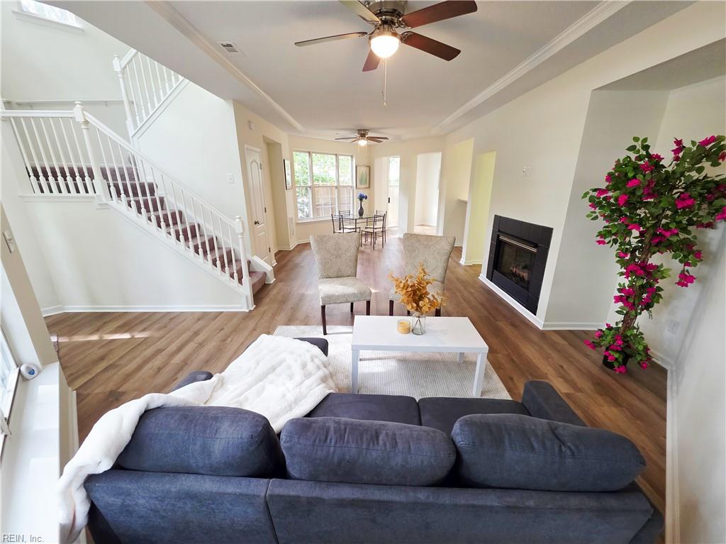 800 Oak Springs Ct Property Photo 1