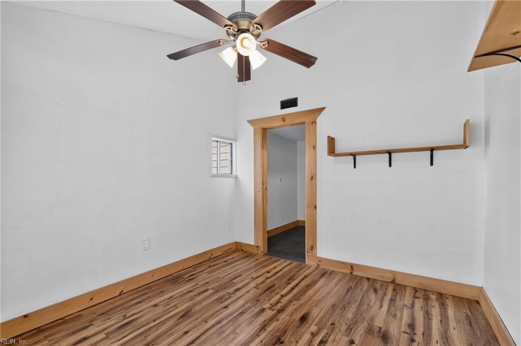 732 Roosevelt Ave Property Photo 17