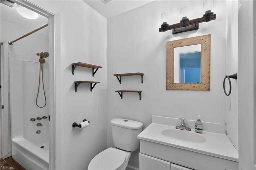 732 Roosevelt Ave Property Photo 22