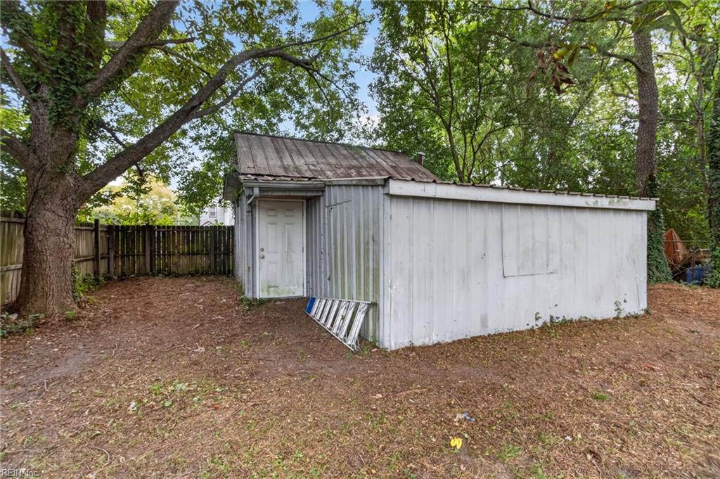 901 Stewart St Property Photo 24
