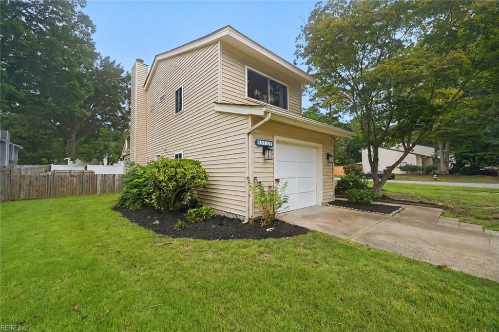 513 Great Park Dr Property Photo 3