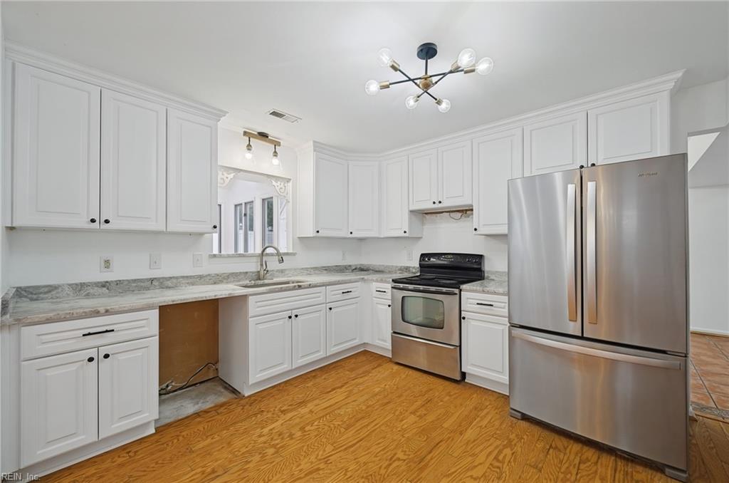 513 Great Park Dr Property Photo 10