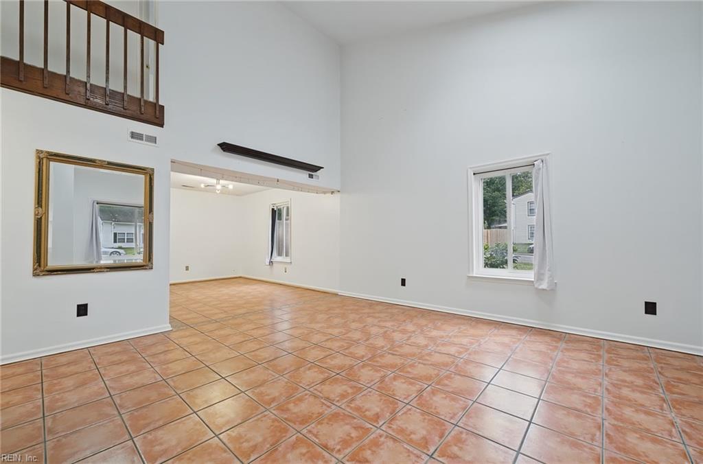 513 Great Park Dr Property Photo 13