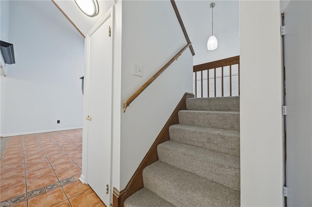 513 Great Park Dr Property Photo 15