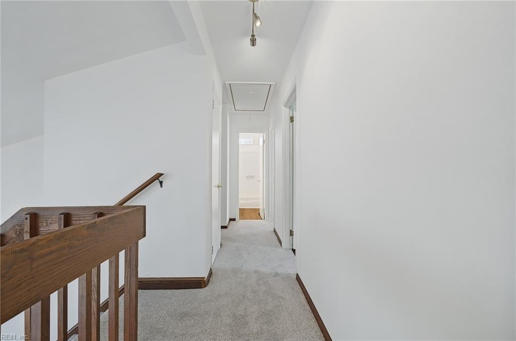 513 Great Park Dr Property Photo 18