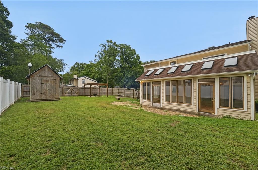 513 Great Park Dr Property Photo 29