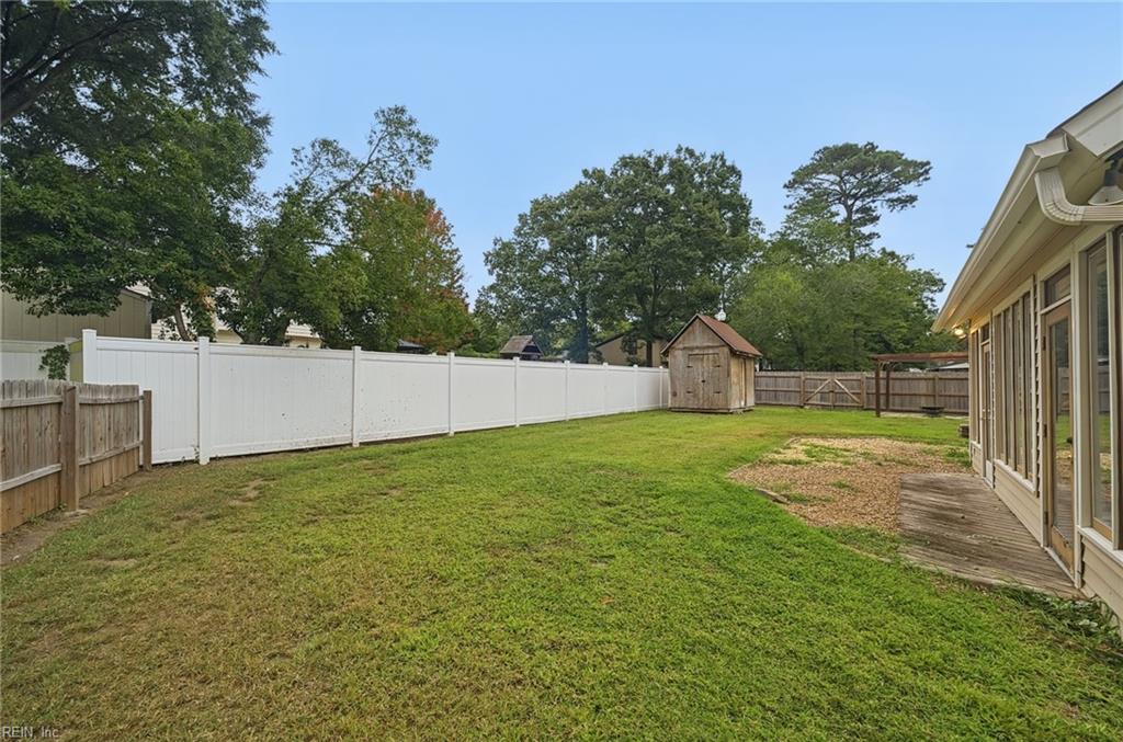 513 Great Park Dr Property Photo 31