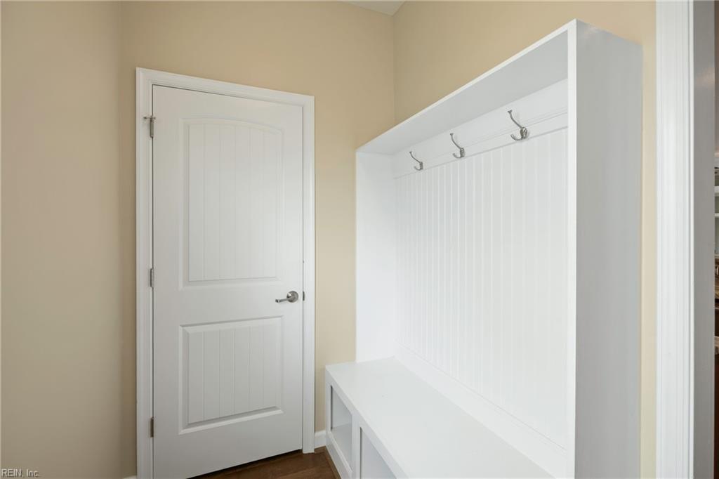 136 Bella Dr Property Photo 16