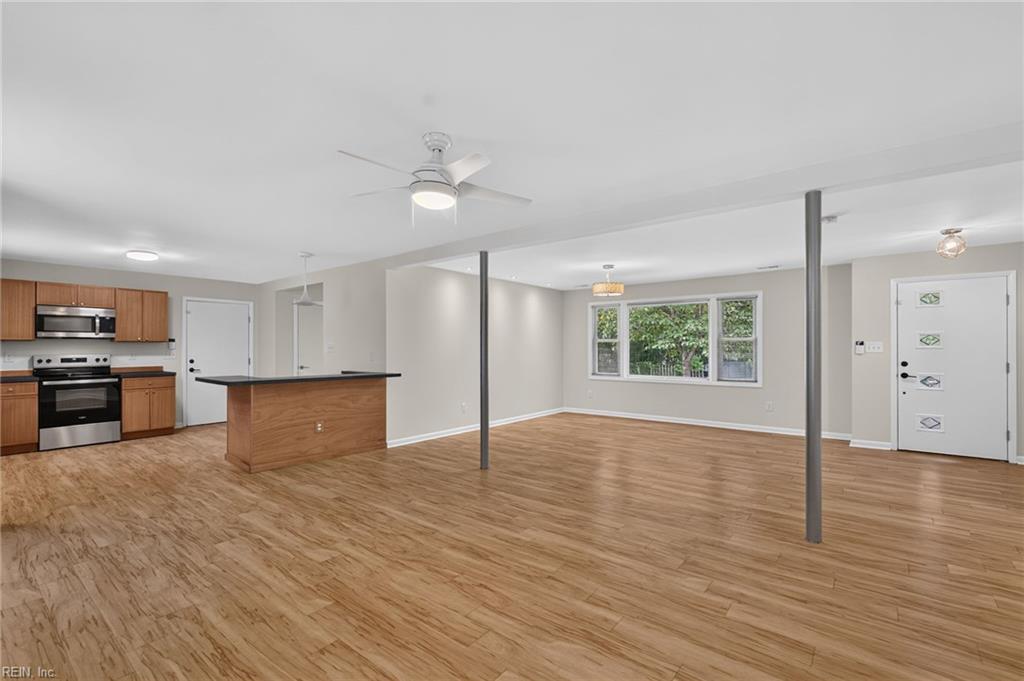 1241 37th St Property Photo 9