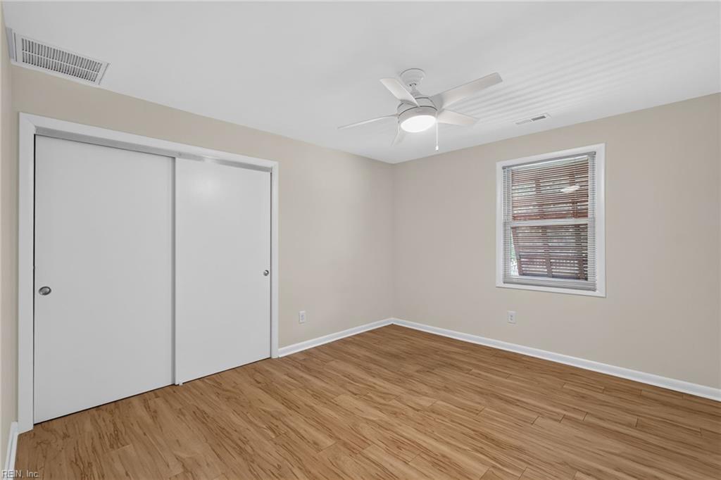 1241 37th St Property Photo 27