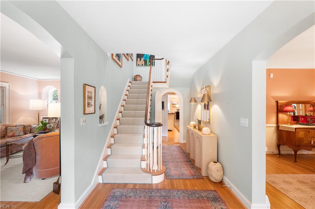 1501 Bolling Ave Property Photo 3