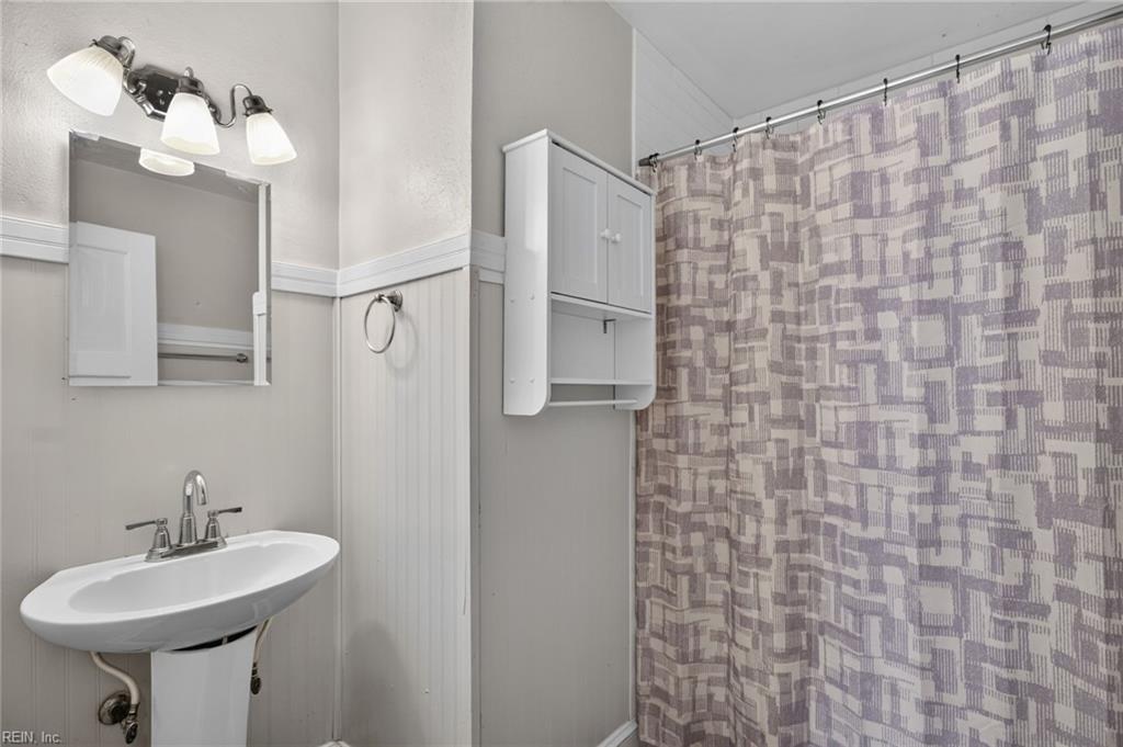 904 Delaware Ave Property Photo 20
