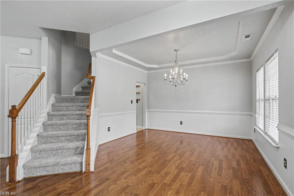 413 Quaker Ridge Ct Property Photo 8
