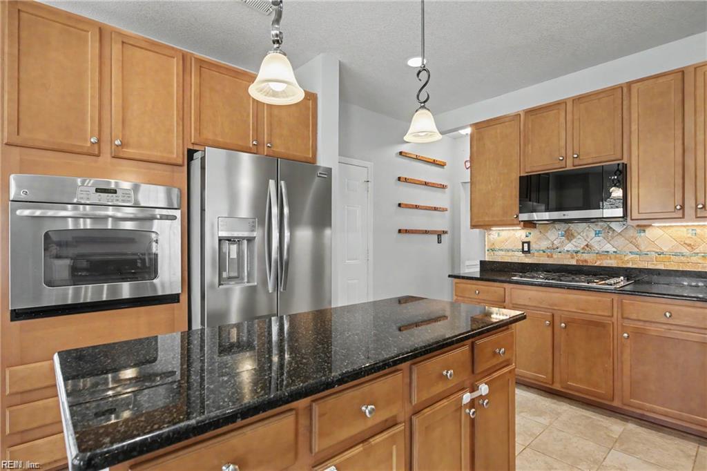 413 Quaker Ridge Ct Property Photo 13