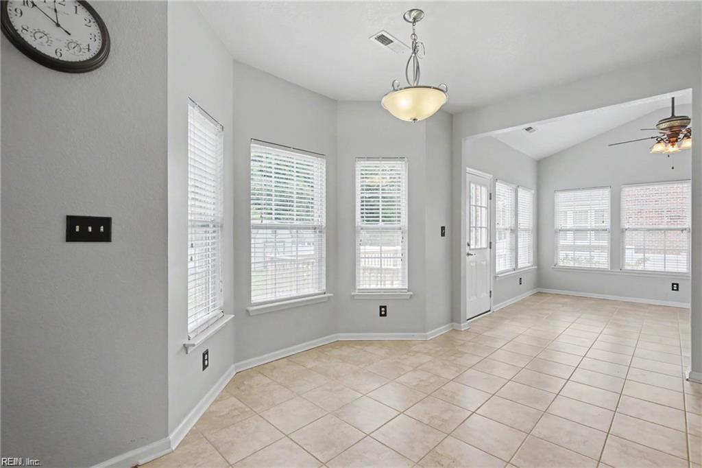 413 Quaker Ridge Ct Property Photo 15