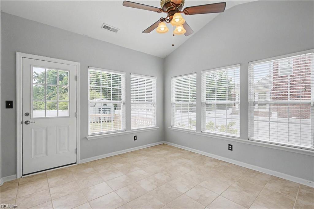 413 Quaker Ridge Ct Property Photo 16