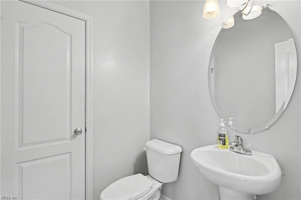 413 Quaker Ridge Ct Property Photo 19